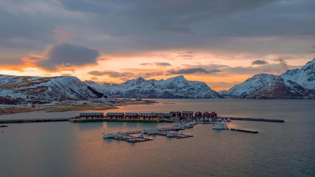 Lilleeideholmen Sjohusutleie Haug Exterior foto
